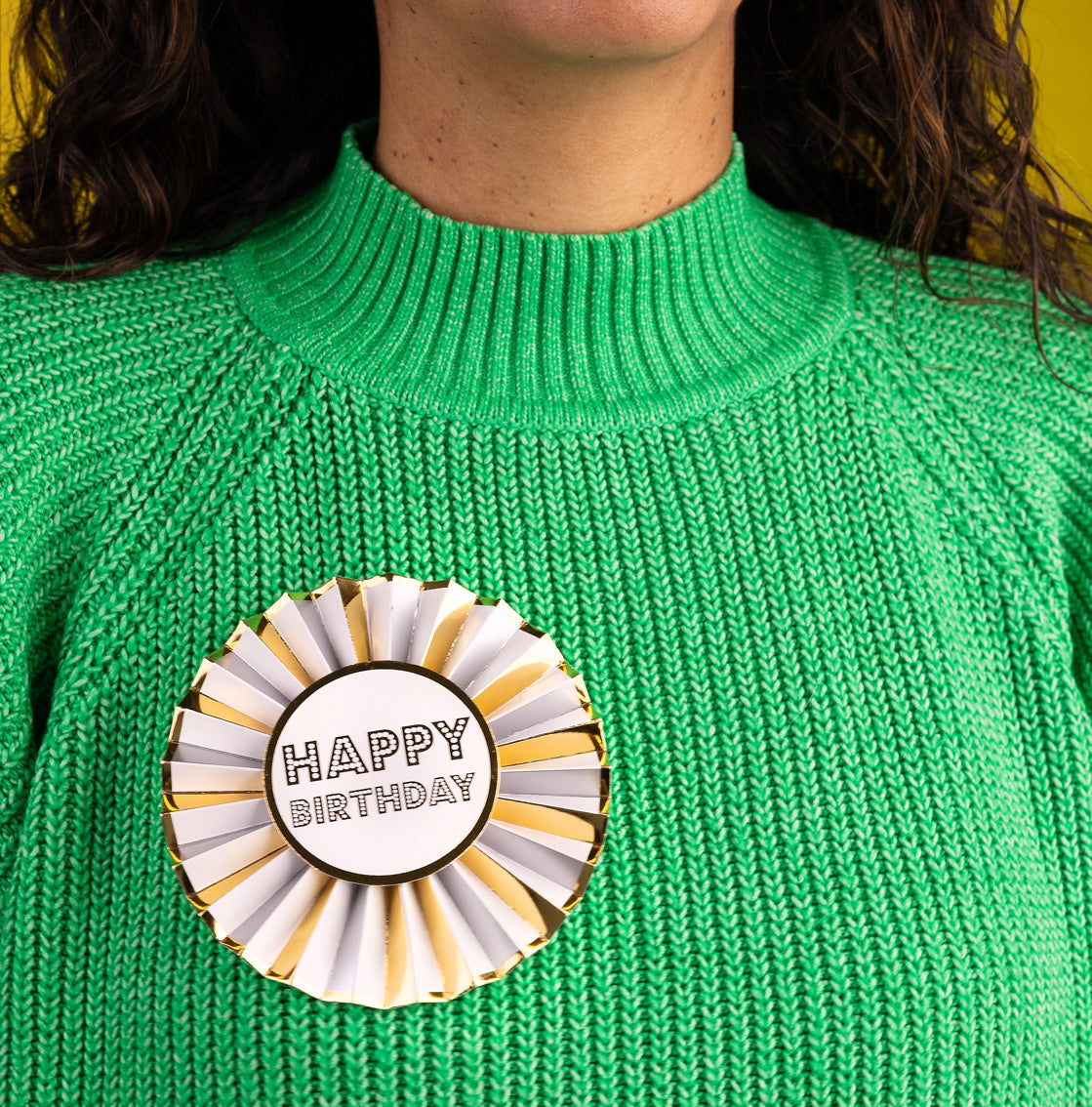 Gold Happy Birthday Badge