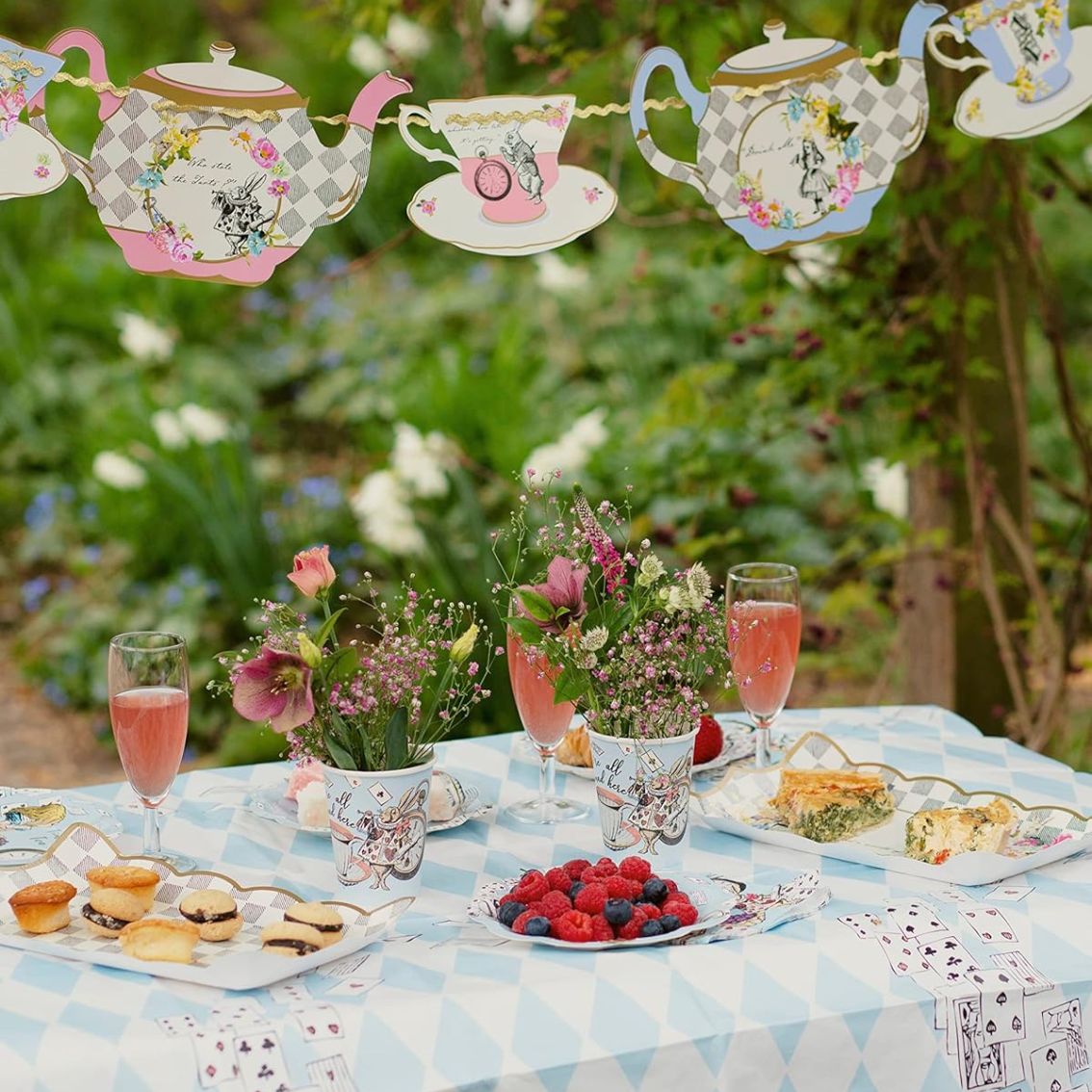 Blue Alice in Wonderland Party Pack - 16 Pack